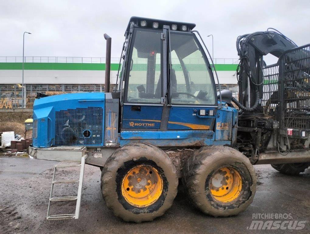 Rottne F15C 集运机