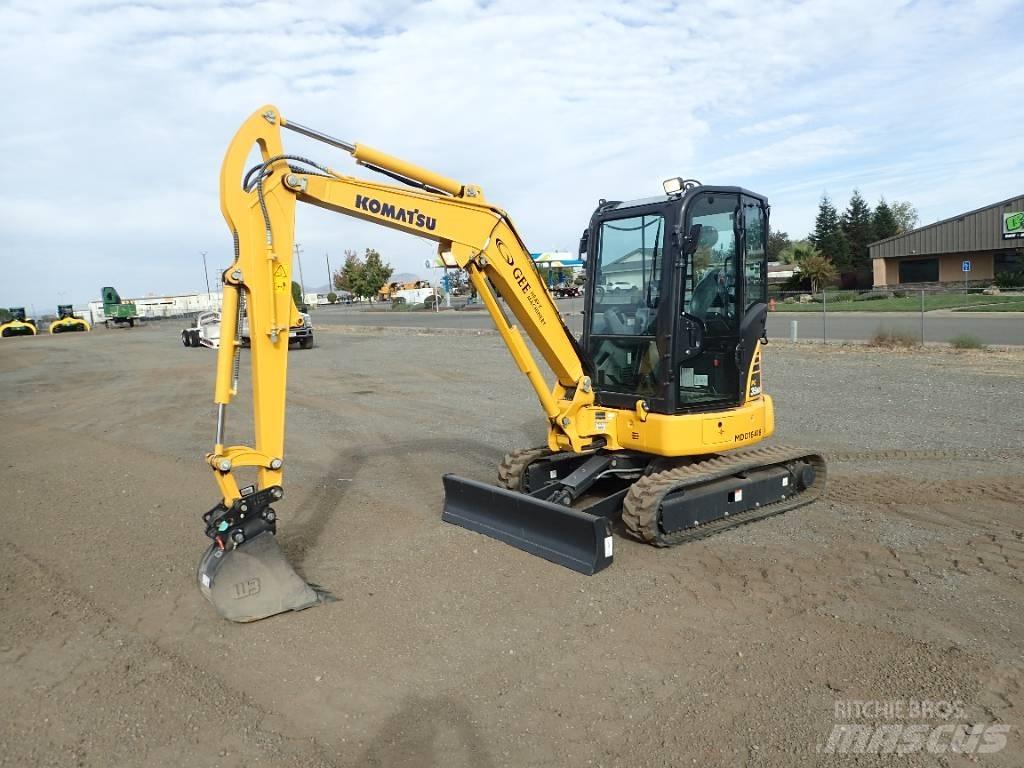 Komatsu PC35MR-5 小型挖掘机