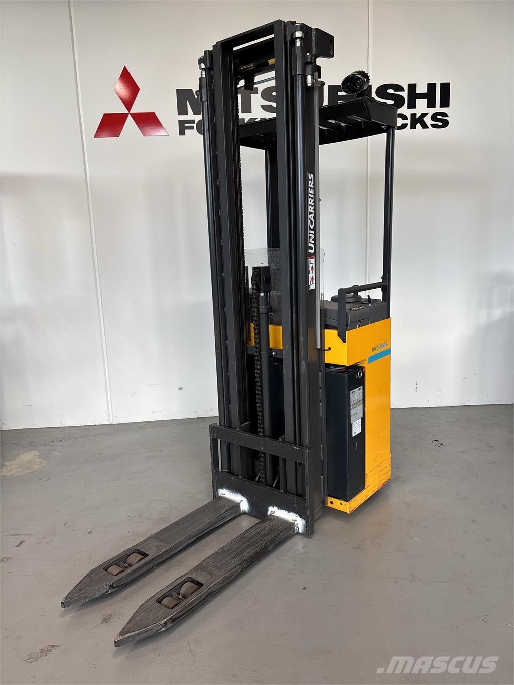 Atlet A160 行走式堆垛机