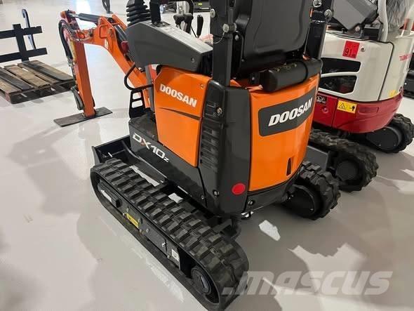Doosan DX 10 Z 小型挖掘机