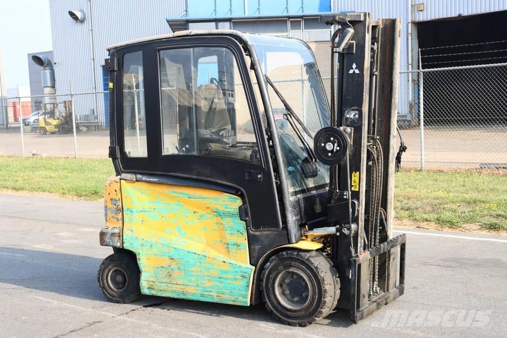 Mitsubishi FB35N 电动叉车