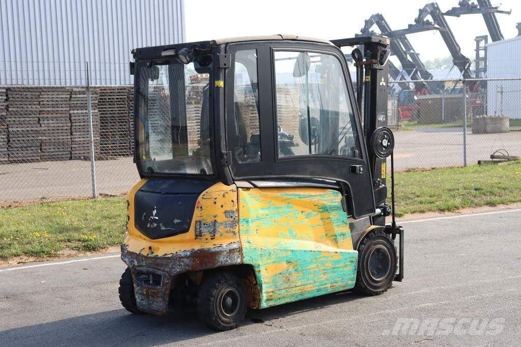 Mitsubishi FB35N 电动叉车