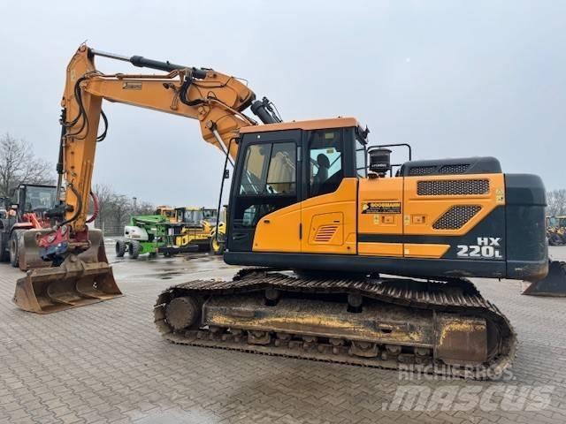 Hyundai HX 220 L 履带挖掘机