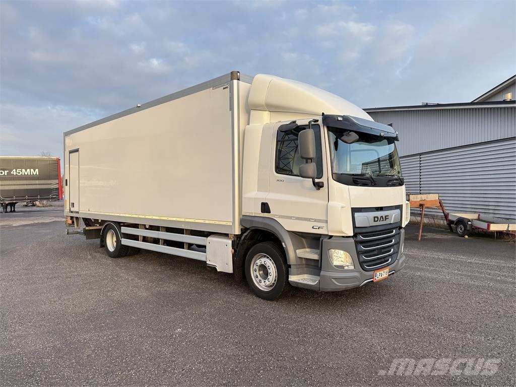 DAF CF 300 FA 4X2 厢式货车