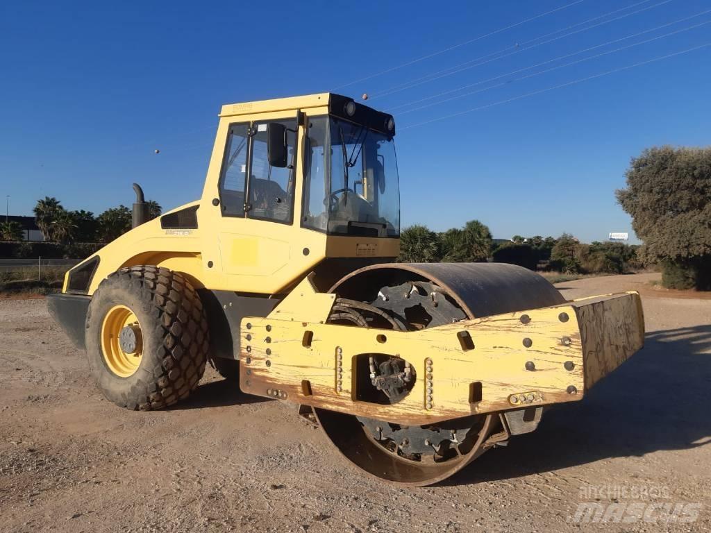 Bomag BW 216 D-4 土壤压实机