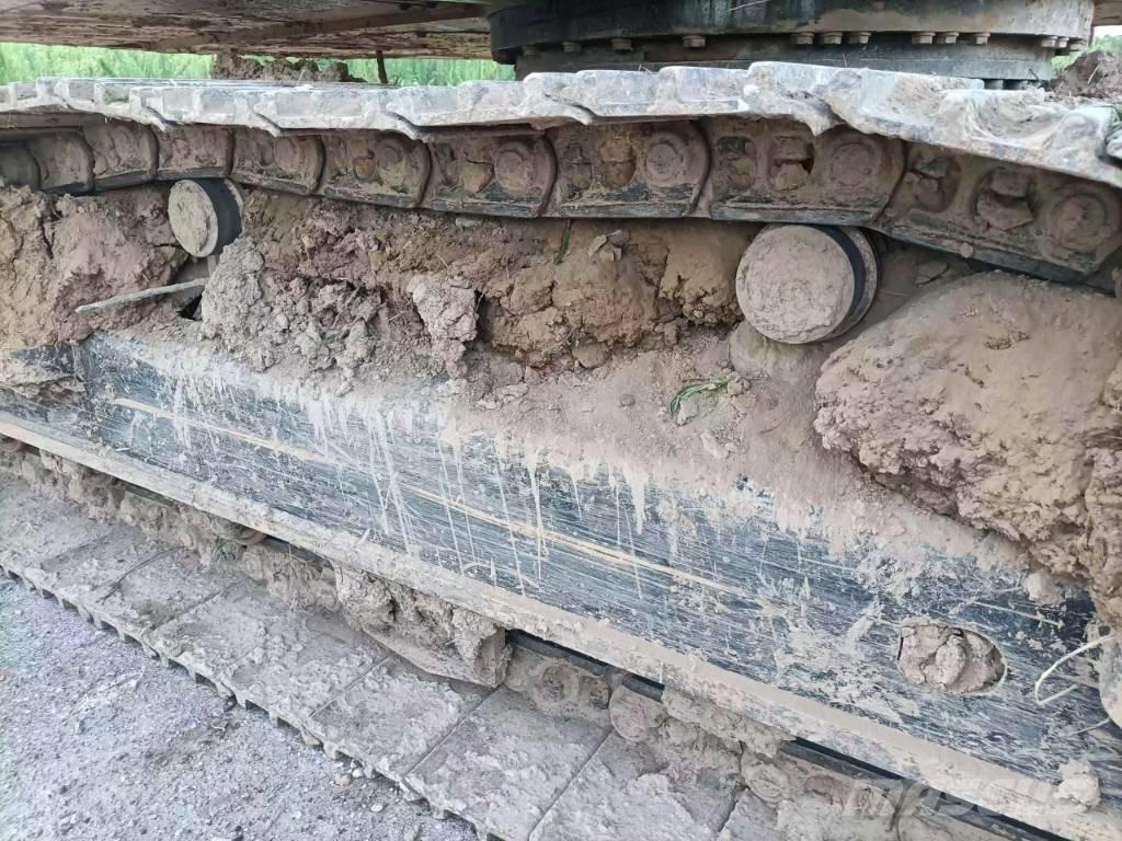 CAT 323GX 水陆两栖挖掘机