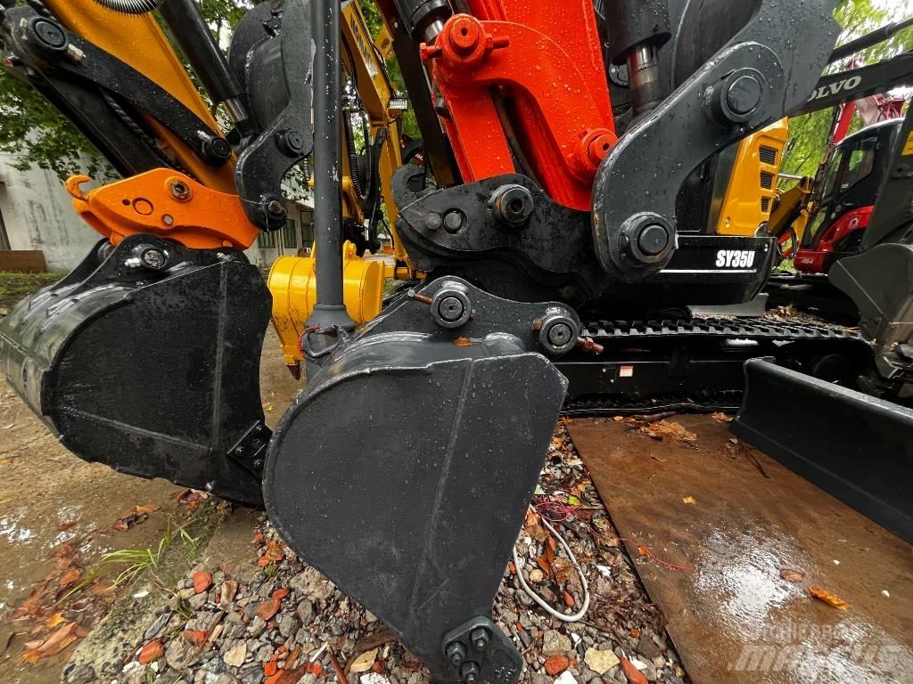 Hitachi ZX35U-5 小型挖掘机
