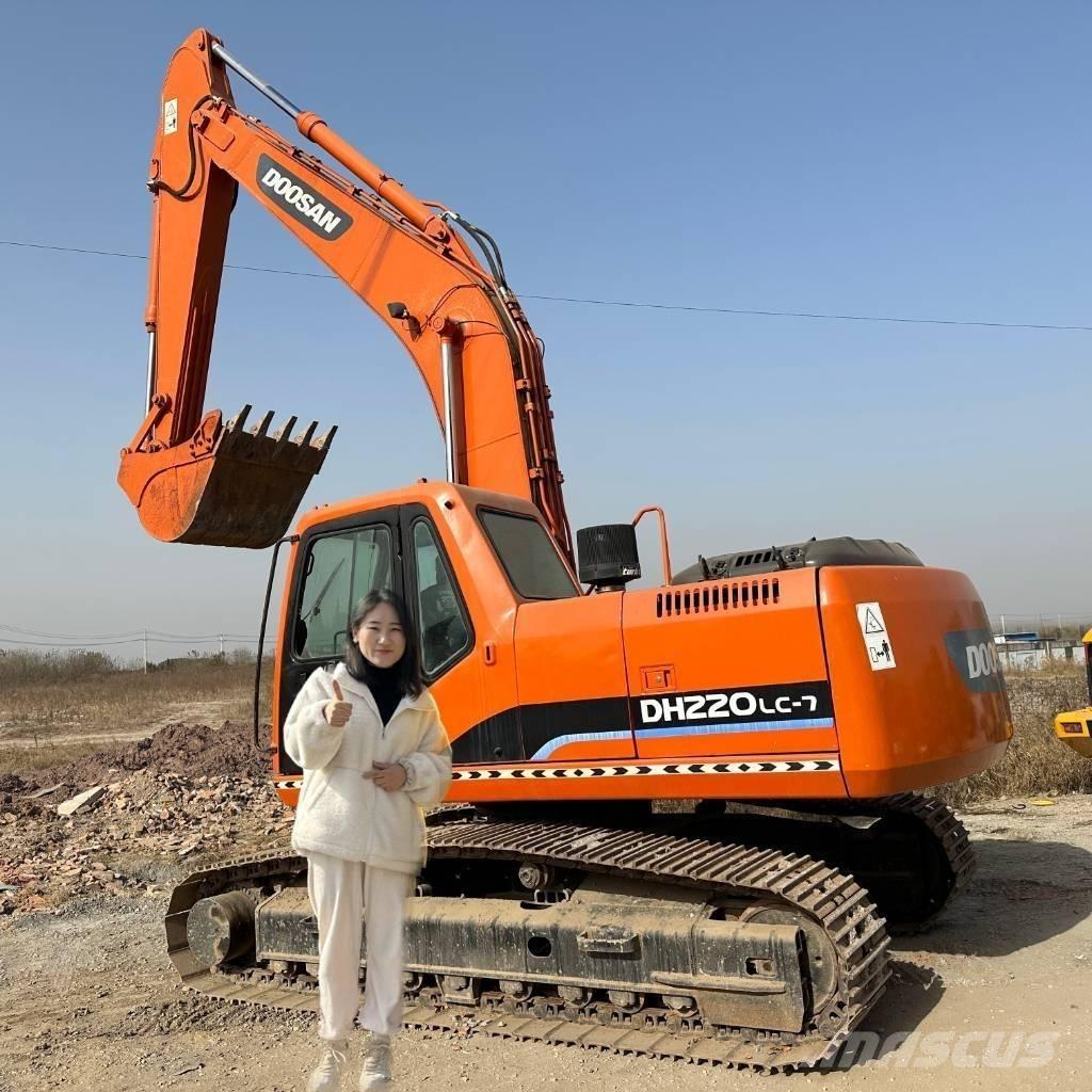 Doosan DH220LC-7 履带挖掘机