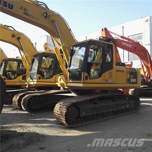 Komatsu PC 240 履带挖掘机