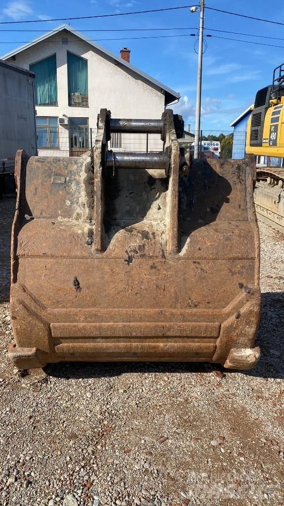 Komatsu 490 LCD-11 履带挖掘机
