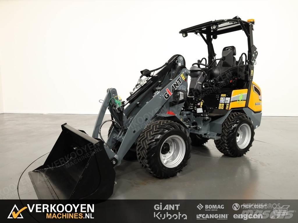 GiANT G2200E 轮式装载机