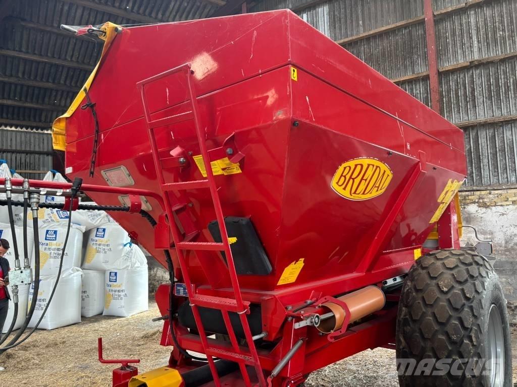 Bredal K 65 矿物肥料撒播机