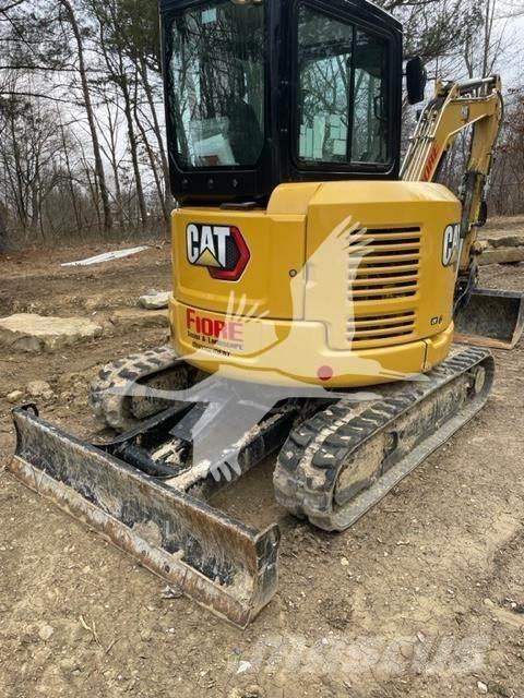 CAT 303.5E2 CR 小型挖掘机