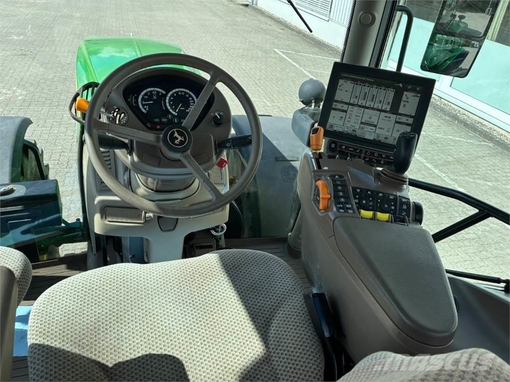 John Deere 6215 R 拖拉机/农用车