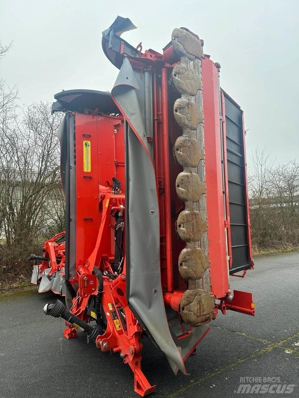 Kuhn FC 9330 D-RA 割草机