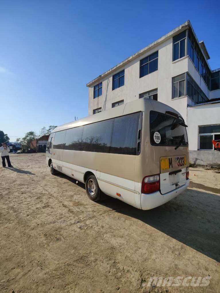 Toyota Coaster 公路客运汽车