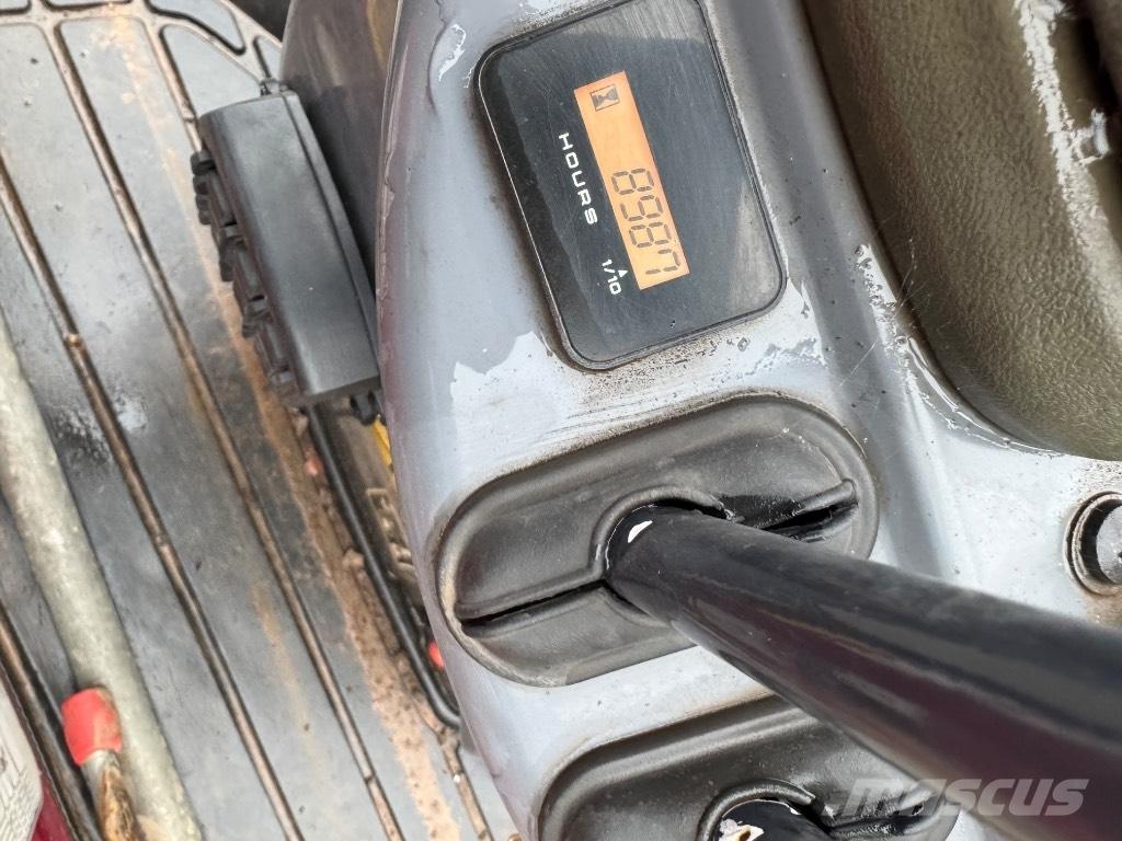 Yanmar SV08 (1E131) 小型挖掘机