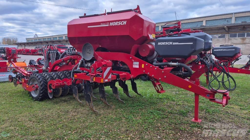Horsch Focus 3 TD 多功能条播机