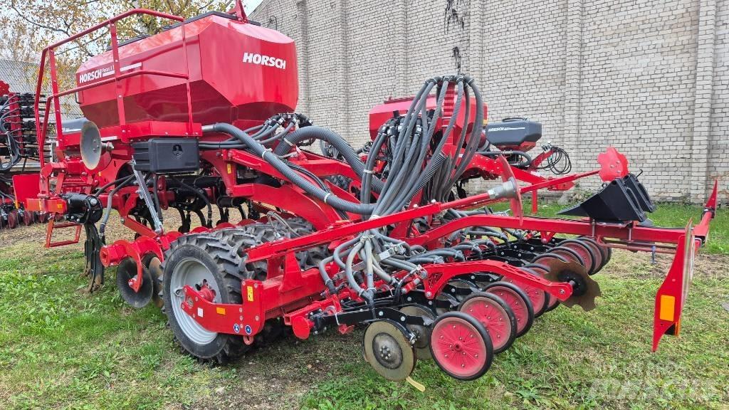Horsch Focus 3 TD 多功能条播机
