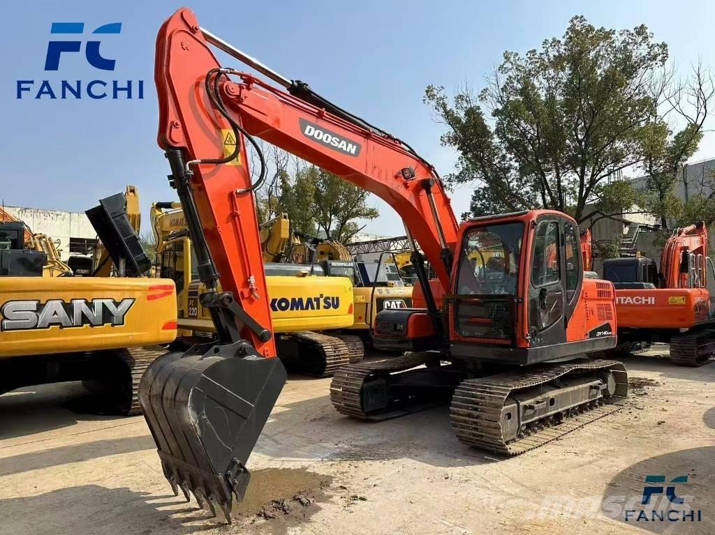 Doosan DX 140 LC 履带挖掘机