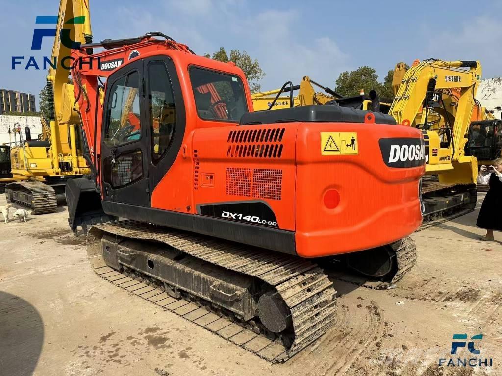 Doosan DX 140 LC 履带挖掘机