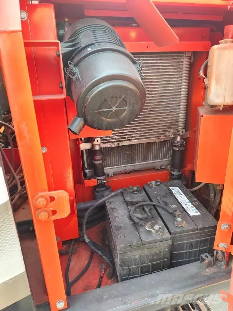 Hitachi ZX 60 小型挖掘机