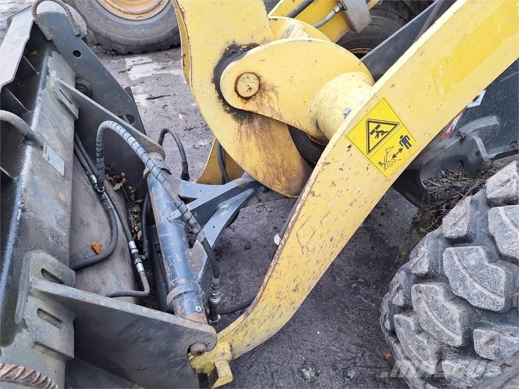 Komatsu WA 70 4X4 建筑机械-其他