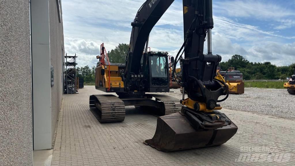Volvo EC250EL 履带挖掘机