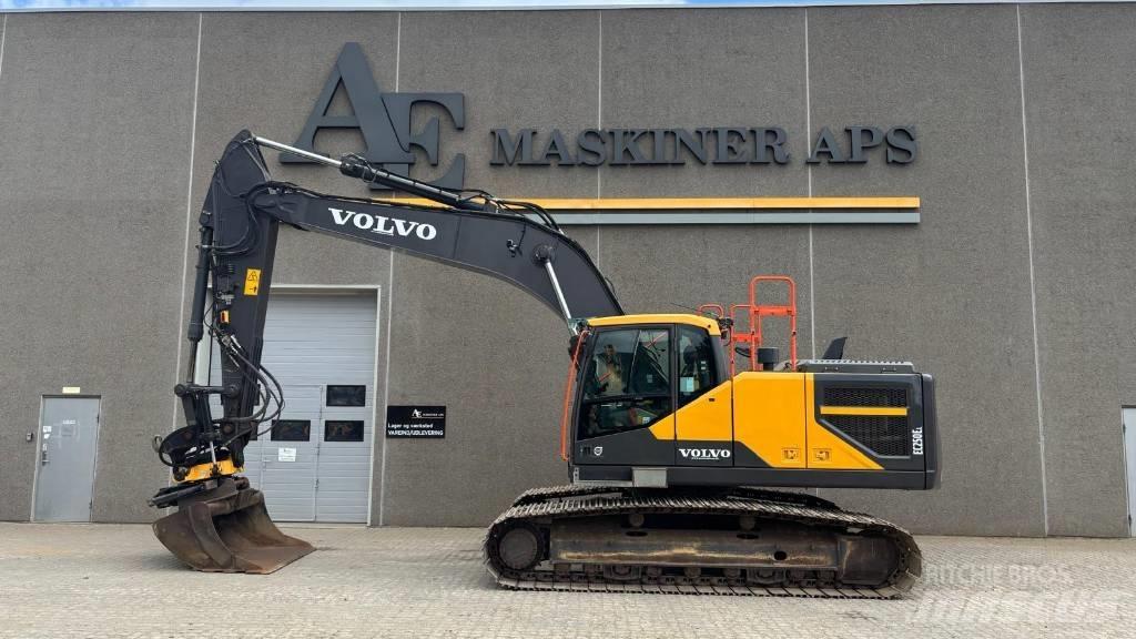 Volvo EC250EL 履带挖掘机