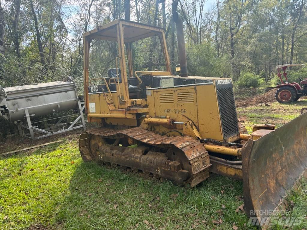 CAT D 4 C 履带式推土机