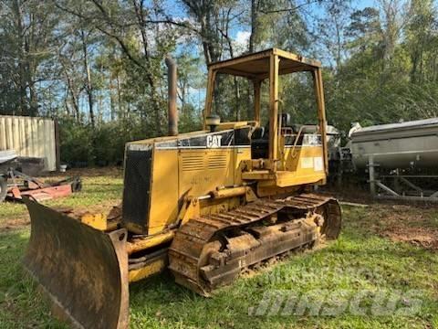 CAT D 4 C 履带式推土机