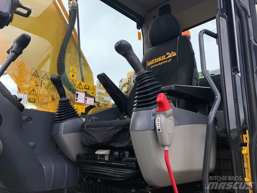 Komatsu PC210LC-11 履带挖掘机