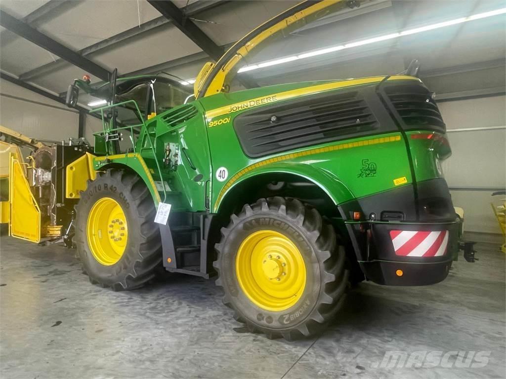 John Deere 9500 i 自走式青贮饲料收割机
