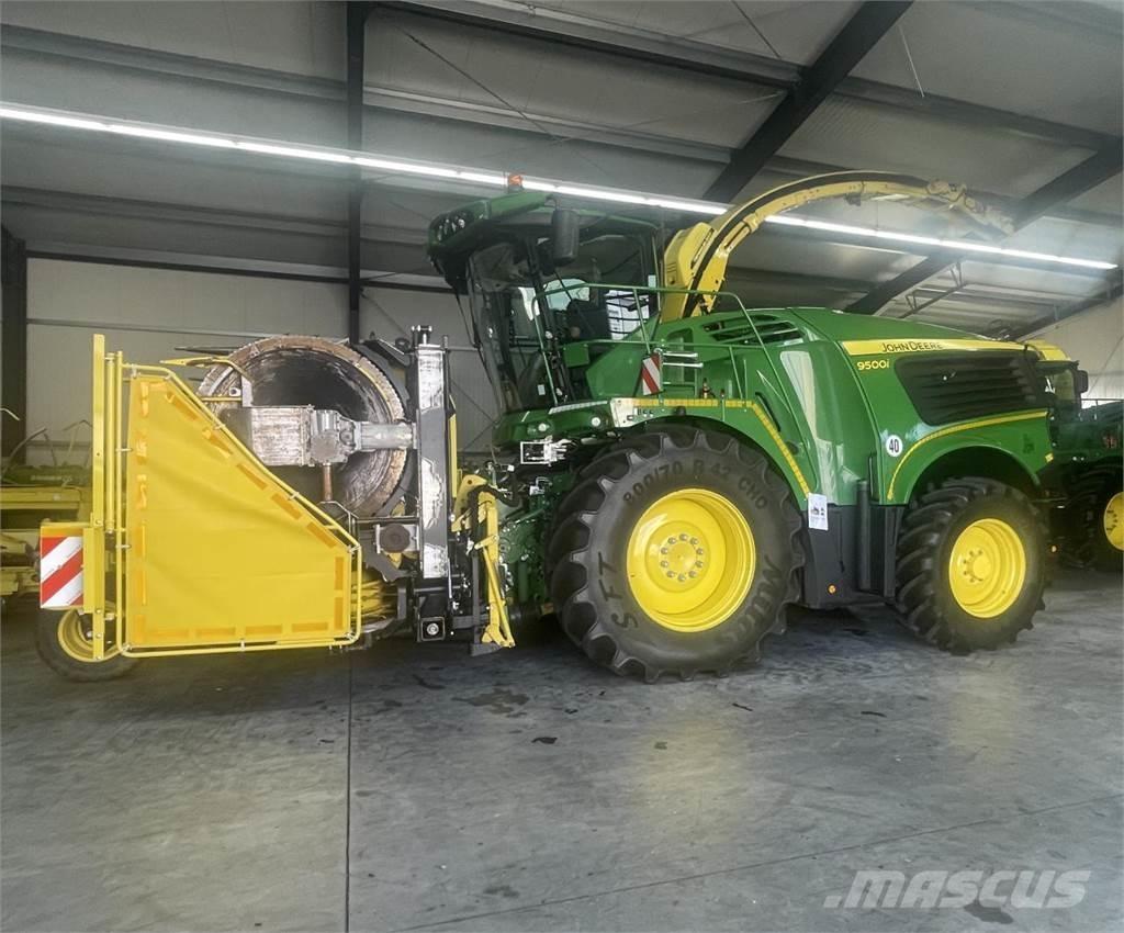 John Deere 9500 i 自走式青贮饲料收割机