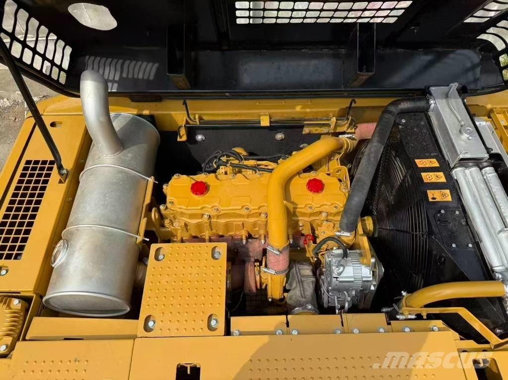 CAT 324 履带挖掘机