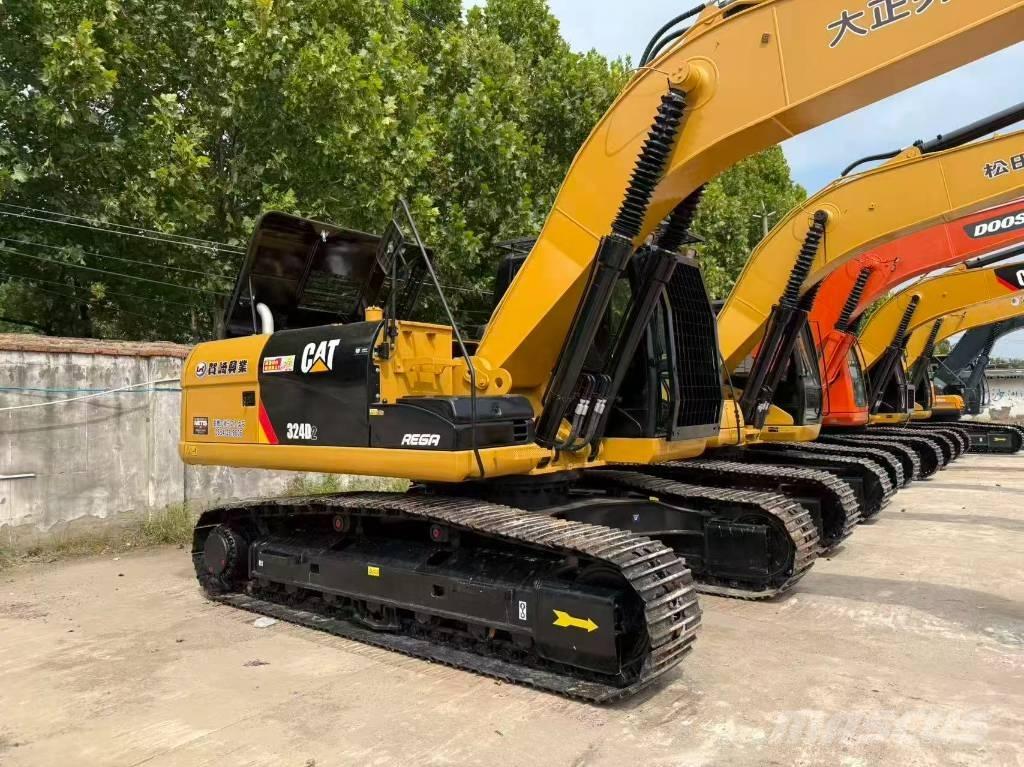 CAT 324 履带挖掘机