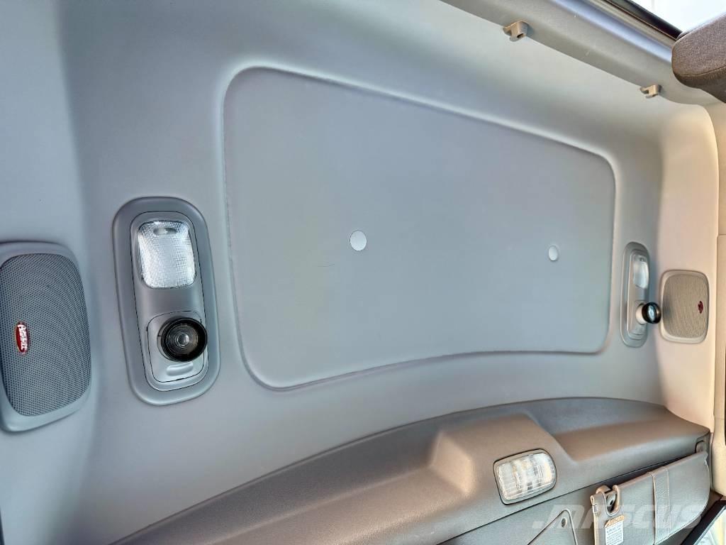 Peterbilt 389 PRIDE 牵引车