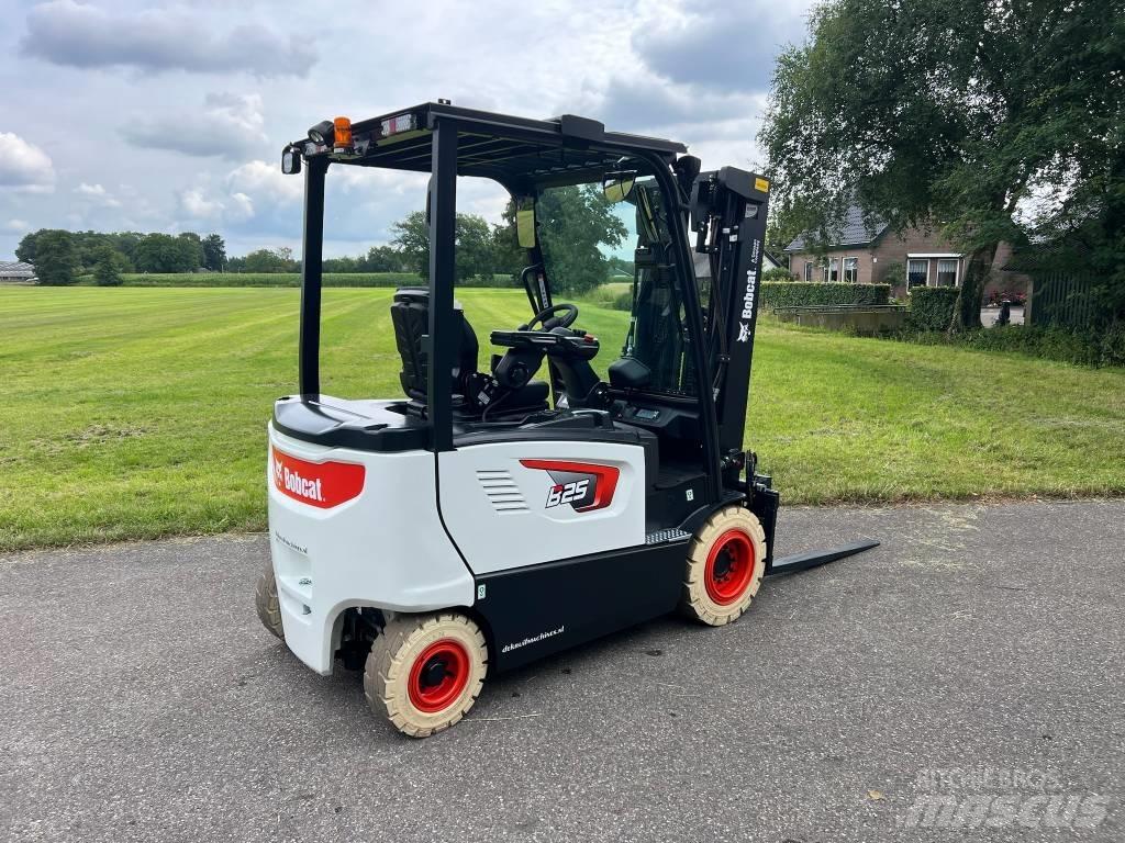 Bobcat B 25 X-7 Plus 电动叉车
