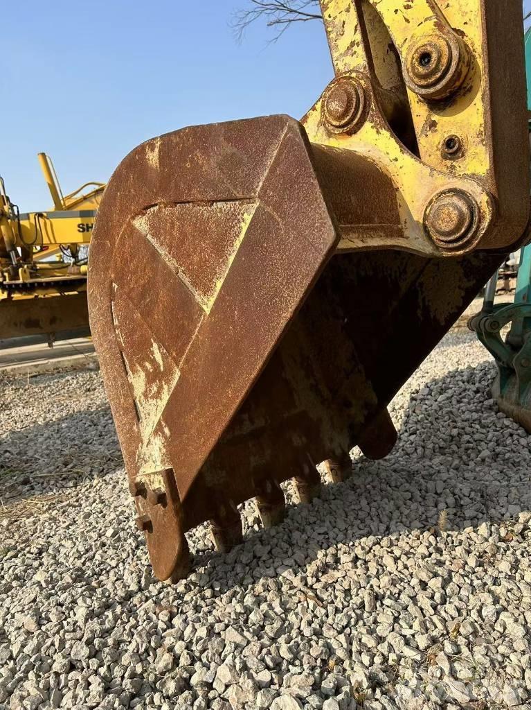 Komatsu PC70 履带挖掘机