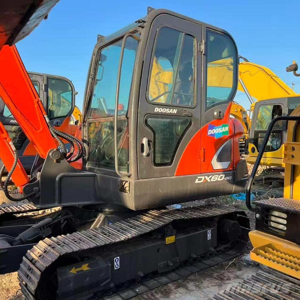 Doosan DX 60 小型挖掘机