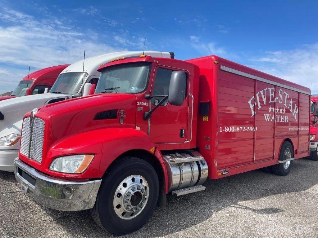 Kenworth T 270 饮料运输车