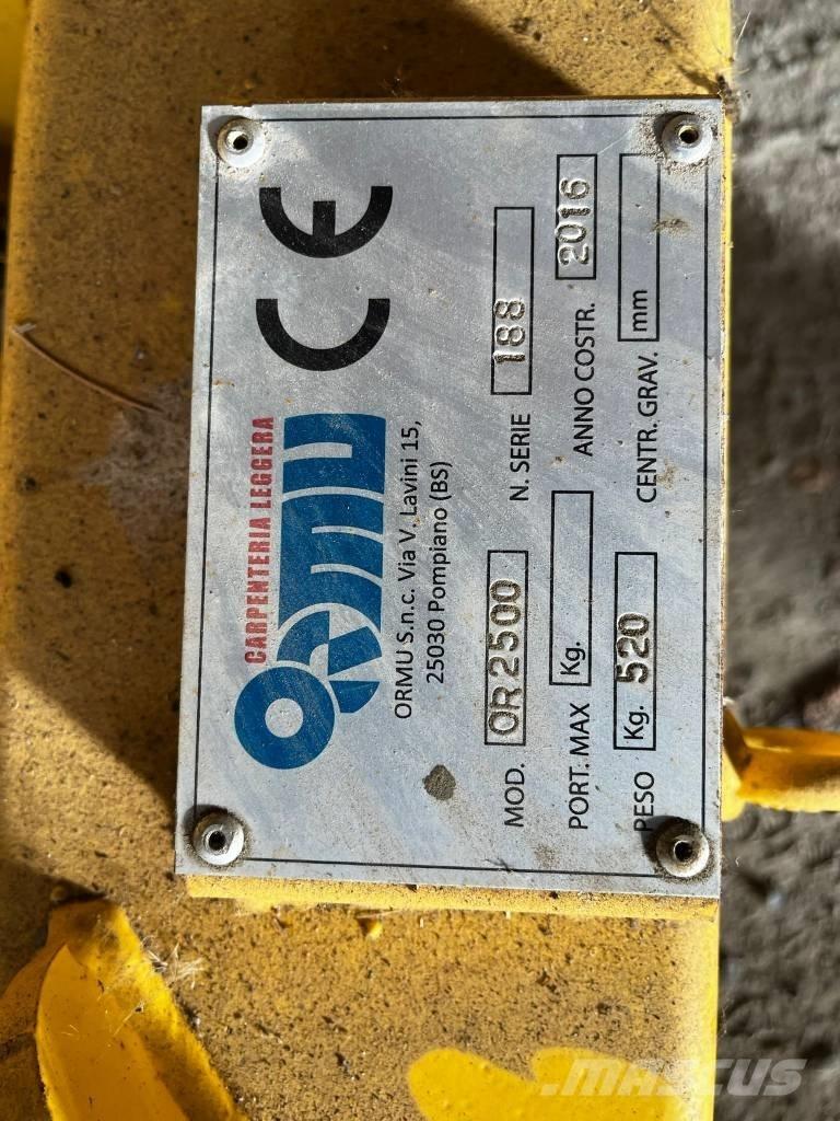  ORMU LAMA NEVE 2500 推雪机