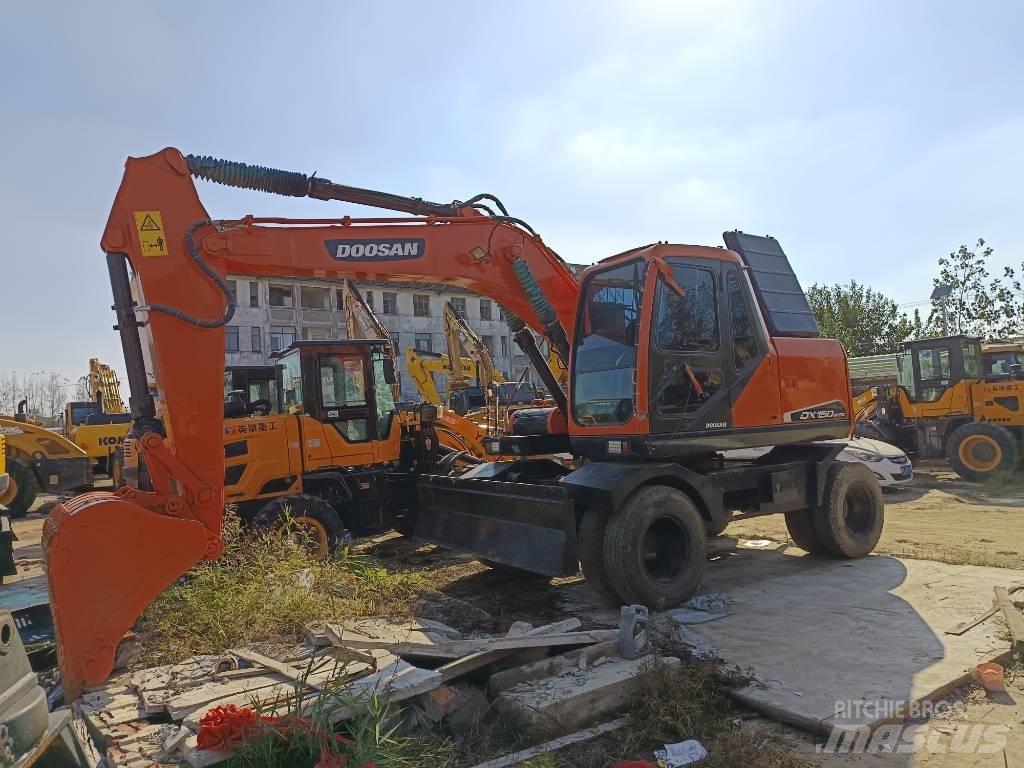 Doosan DH 150 W-7 轮式挖掘机