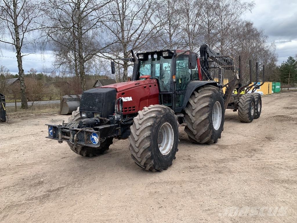 Valtra 8950 林业拖拉机