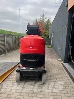 Manitou 100 VJR 客货电梯