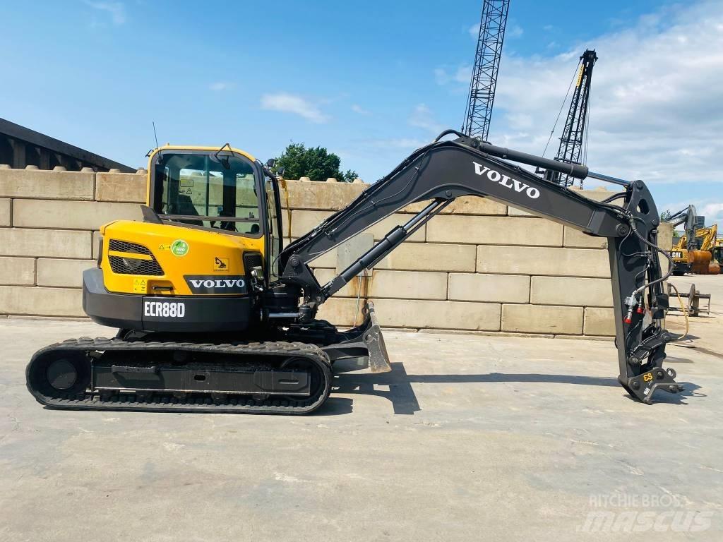 Volvo ECR 88 D 中型挖掘机