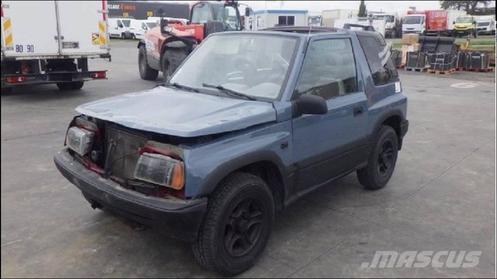 Suzuki Vitara 1 汽车