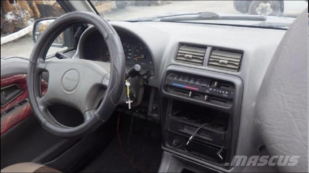 Suzuki Vitara 1 汽车