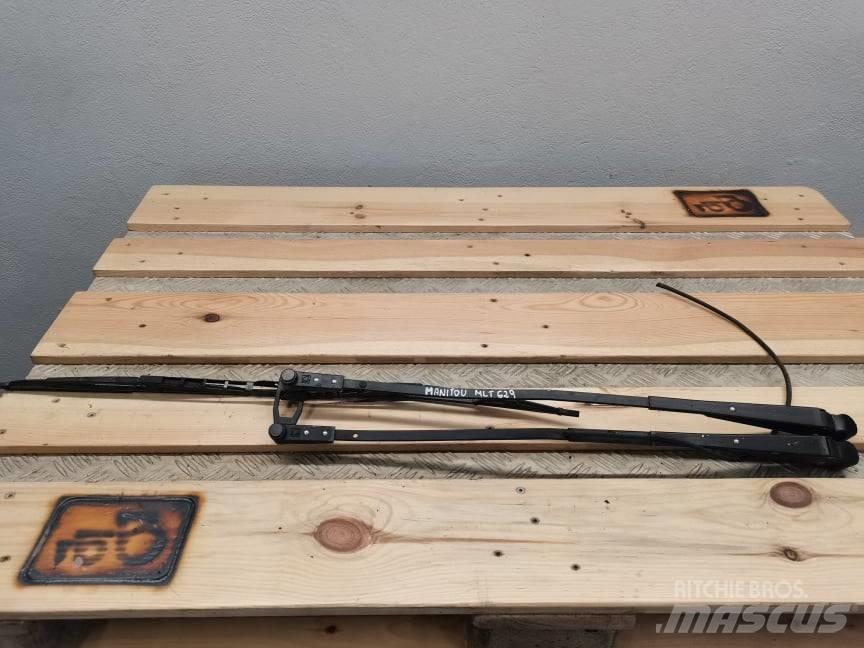Manitou MLT .... wiper 驾驶室与内部