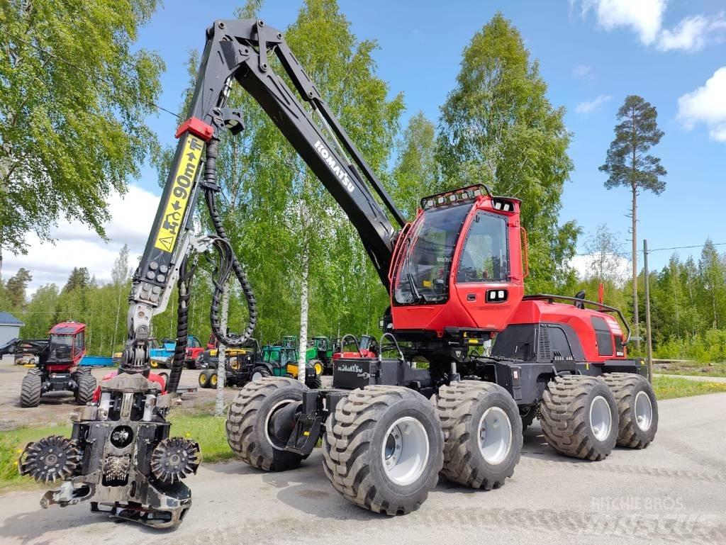 Komatsu 901 XC 收割机